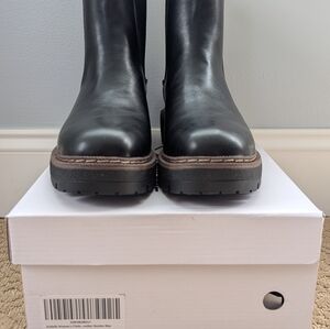 Chelsea Black Leather Ankle Boots